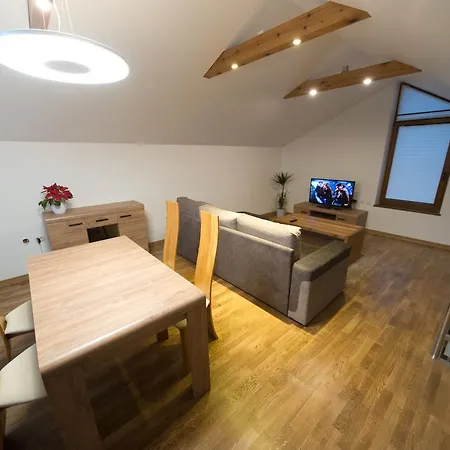 Petro Delux Apartment *