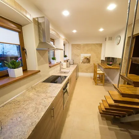 Petro Delux Apartment