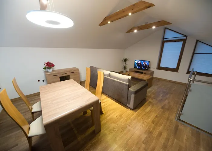 Petro Delux דירה *