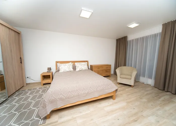 Petro Delux דירה *